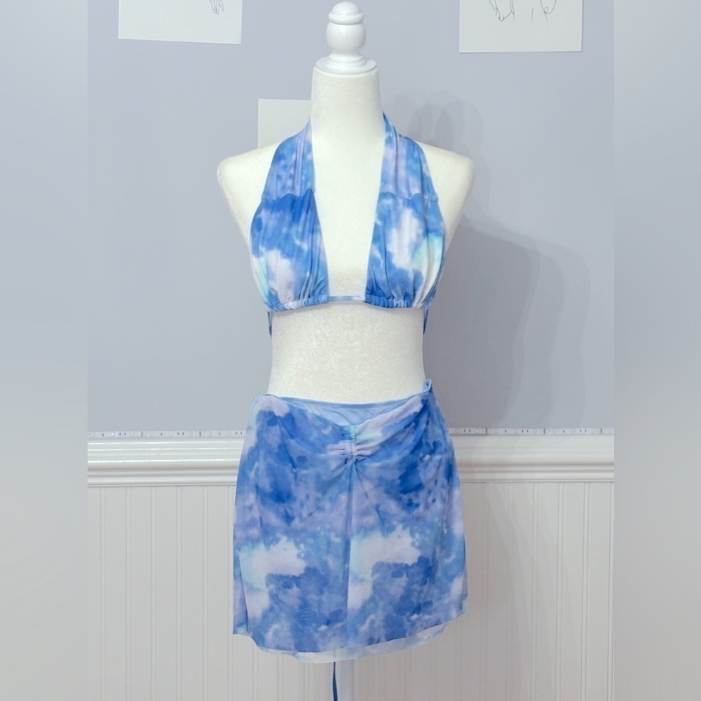 SHEIN Bikini Top & Sarong Women’s Sz L Blue White Adjustable Top Removable Pads